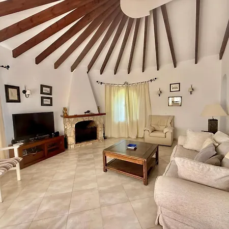 Villa At060 Ortenbach